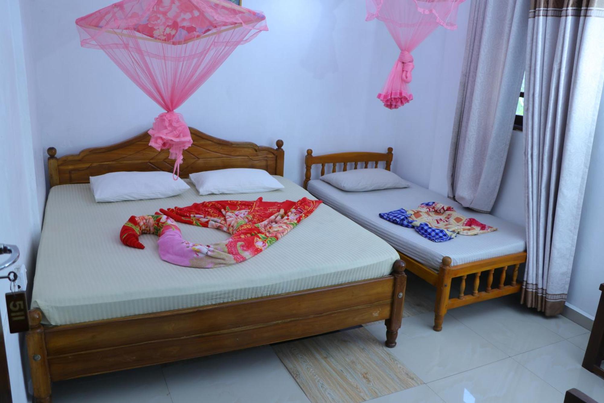 Hotel Ayos Hill Adam'S Peak Free Shuttle Nallathanniya Esterno foto