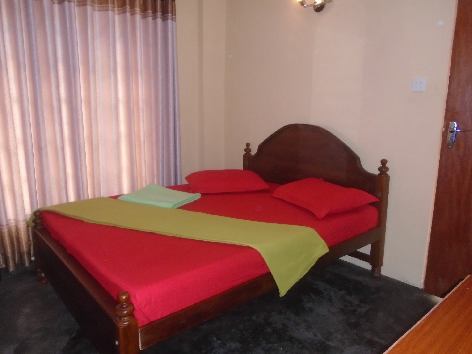 Hotel Ayos Hill Adam'S Peak Free Shuttle Nallathanniya Esterno foto