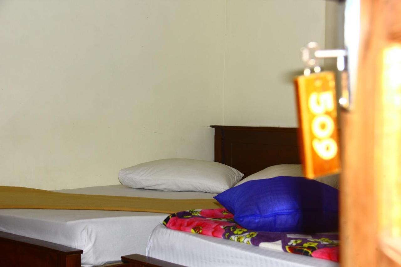 Hotel Ayos Hill Adam'S Peak Free Shuttle Nallathanniya Esterno foto